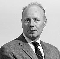 R. (Dick)  Gordon